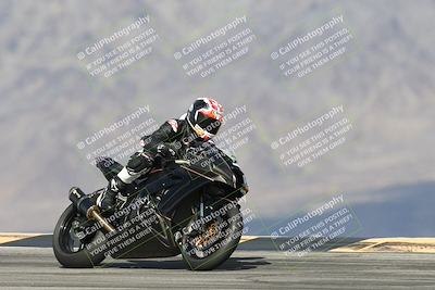 media/Nov-16-2025-Race Pace (Sun) [[8c5fa54630]]/Verified Riders/5-Turn 9 (1135am)/